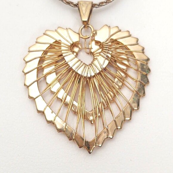 Gold tone double heart wire wrapped pendant necklace - Picture 5 of 14